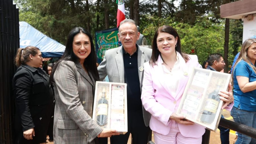 Dignifican y ordenan accesos a ecoparques tur&iacute;sticos de Zacatl&aacute;n
