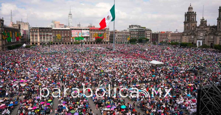 &ldquo;Solo el pueblo determina el destino de M&eacute;xico", refrenda Sheinbaum al cerrar giras en CDMX