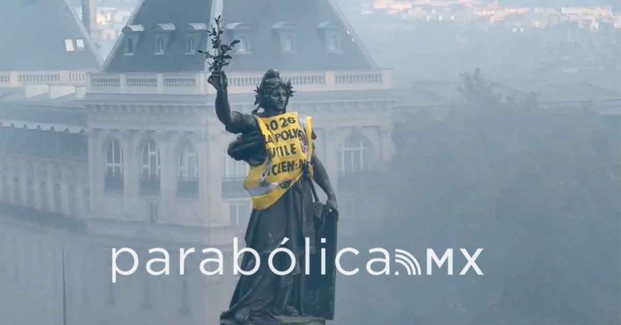 Dejan manifestaciones en Francia muertos y m&aacute;s de 2 mil detenidos,