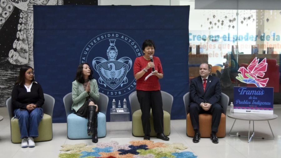 Inaugura rectora de la BUAP foro &ldquo;Tramas de los Pueblos Ind&iacute;genas&rdquo;