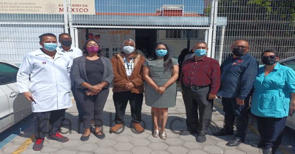 Refuerza Tonantzin Fern&aacute;ndez jornada de vacunaci&oacute;n contra el sarampi&oacute;n en Santiago Momoxpan