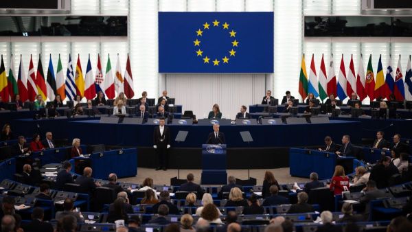 Coquetea Canad&aacute; con UE; abren la puerta a espaldas de Estados Unidos