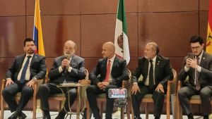El comercio con Estados Unidos seguir&aacute; por a&ntilde;os: Slim