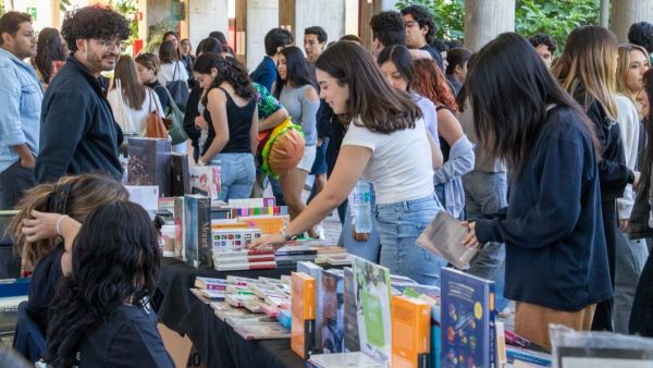 Celebra IBERO Puebla su primera Feria del Libro (FLIP) 2026