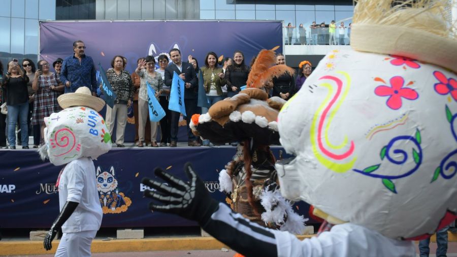 Realiza BUAP Desfile de D&iacute;a de Muertos en Ciudad Universitaria