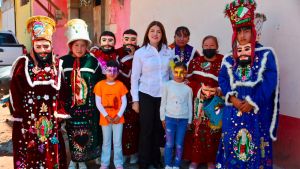 Inaugura Bety S&aacute;nchez pavimentaci&oacute;n en Jicolapa, Zacatl&aacute;n