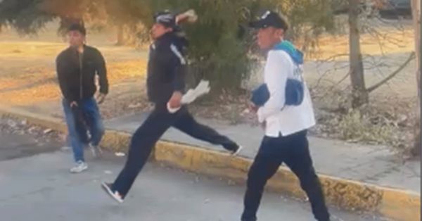 Lanzan piedras presuntos carteristas de la ruta 41 cerca del entronque de Amalucan