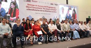 Entregan legisladores apoyos del Programa de Obra Comunitaria en sus distritos locales