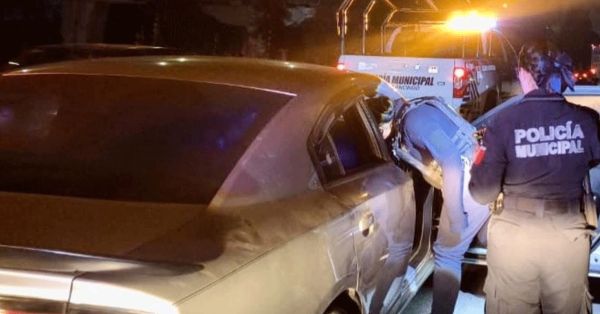 Aseguran en Cuautlancingo unidad con reporte vigente