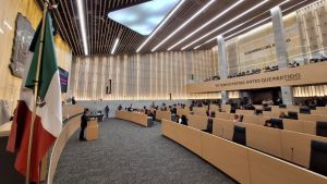 Autorizan al Ayuntamiento de Puebla uso publicitario de parabuses