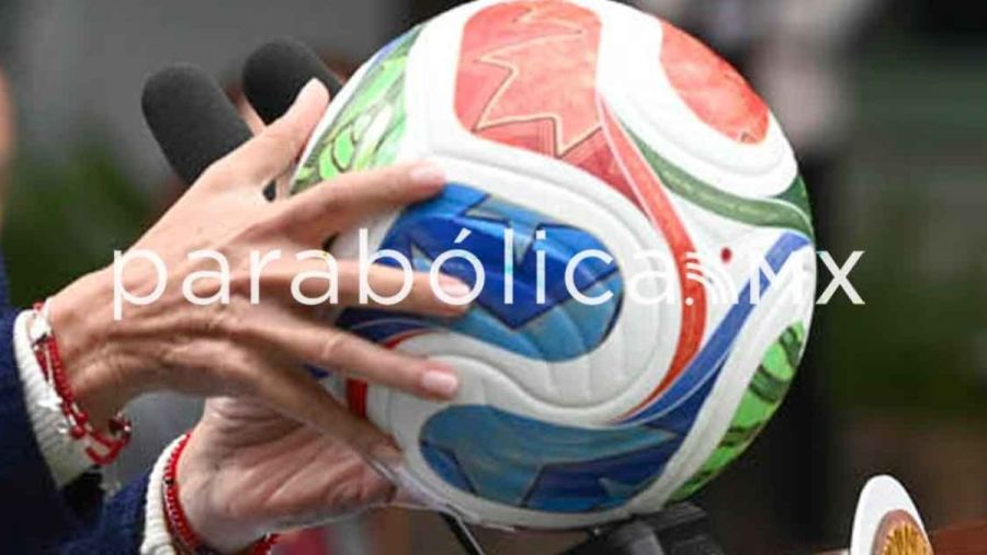 Estar&iacute;a la UEFA preparando denuncia contra Gianni Infantino
