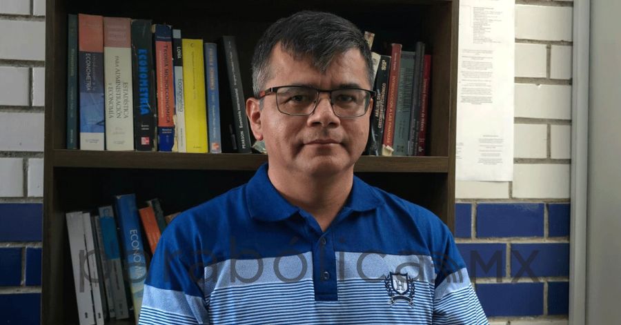 Analiza acad&eacute;mico Ibero Puebla efecto del conflicto en Medio Oriente en el precio de la gasolina