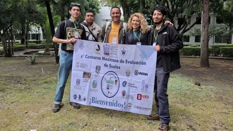 Eval&uacute;an estudiantes de todo el pa&iacute;s los suelos en Puebla