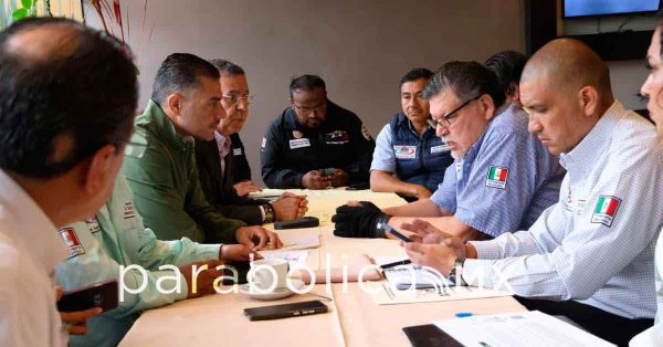 Suscriben Harfuch y Y&aacute;&ntilde;ez minuta de trabajo con  AMOTAC y desisten de bloqueos carreteros