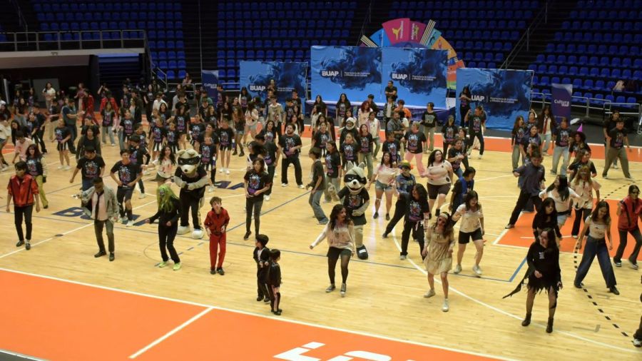 &iexcl;De terror! Bailan universitarios BUAP &ldquo;Thriller Universitario 2026&rdquo;