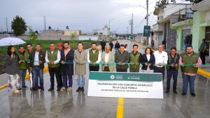 Inaugura alcalde pavimentaci&oacute;n en calle de Temaxcalac, Texmelucan