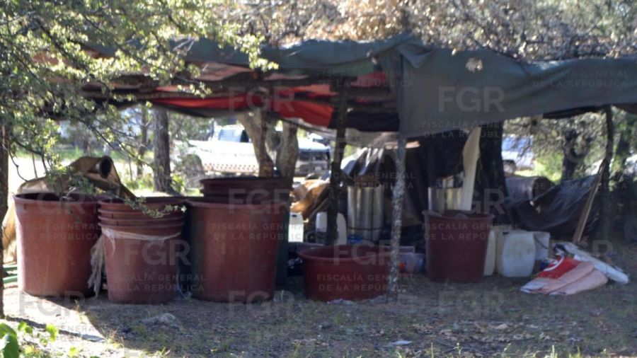Asegura FGR narcolaboratorio en el Sombrerete, Zacatecas