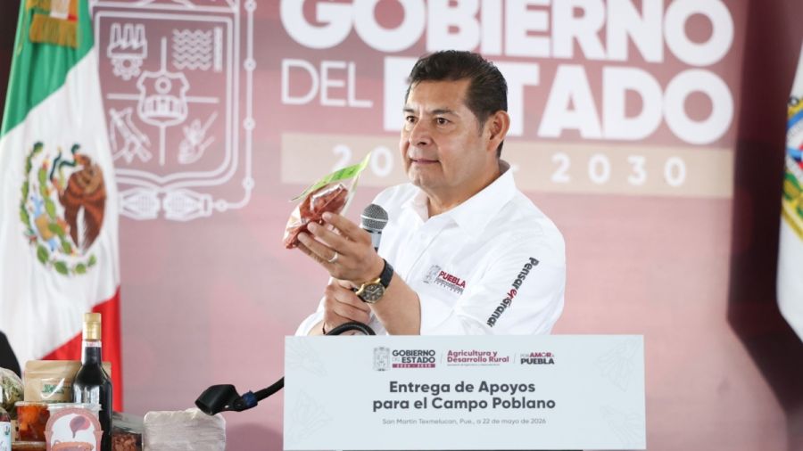Garantiza Armenta protecci&oacute;n al gremio period&iacute;stico