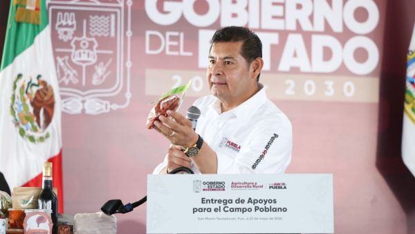 Garantiza Armenta protecci&oacute;n al gremio period&iacute;stico