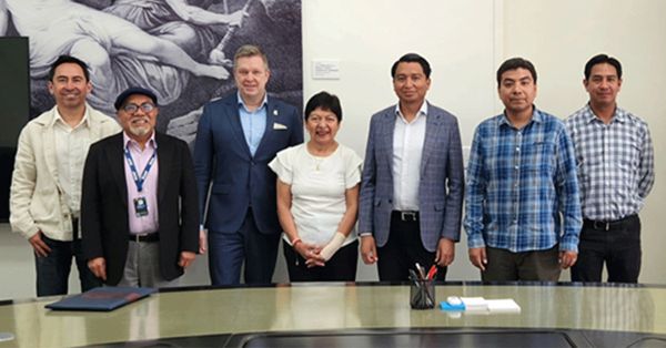 Reconoce vocero del CERN a la BUAP como pilar de la F&iacute;sica de Altas Energ&iacute;as