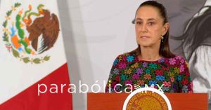 Ken Salazar: no hay pruebas de v&iacute;nculos de AMlO y c&aacute;rteles; "hay muchas pruebas", dice Sheinbaum