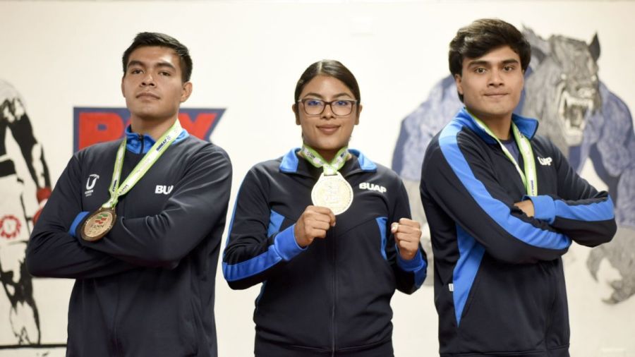 Cosecha medallas selectivo de Kickboxing de la BUAP