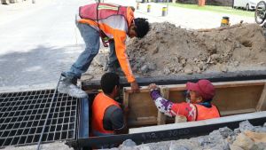 Prosigue modernizaci&oacute;n de colector pluvial en bulevar 5 de Mayo