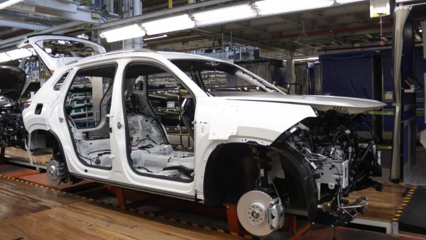 Emite Profeco alerta de revisi&oacute;n para autos Volkswagen