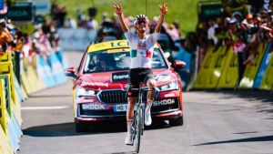 Issac del Toro: De una ca&iacute;da al podio en el Tour de France