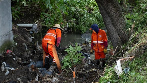 Limpia el OOSL el canal de agua en San Jer&oacute;nimo Caleras