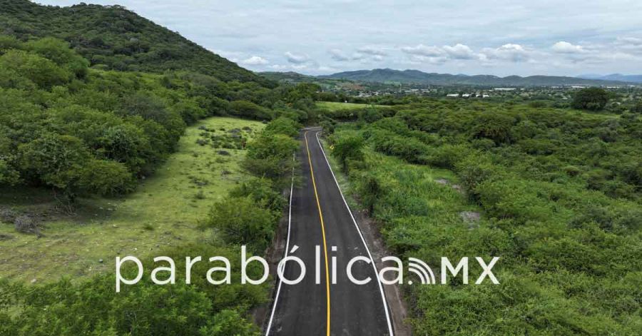 Abre Infra conexi&oacute;n con Morelos con la pavimentaci&oacute;n de la carretera Achichipico &ndash; San Miguel