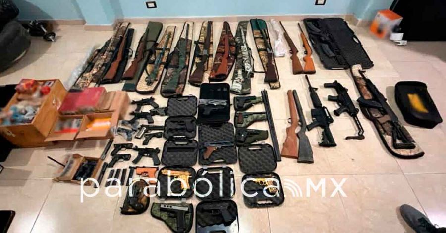 Ejecuta Gabinete de Seguridad cateos en Puebla y CDMX; aseguran 36 armas de fuego