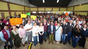 Refrenda alcalde compromiso con familias de San Baltazar Campeche