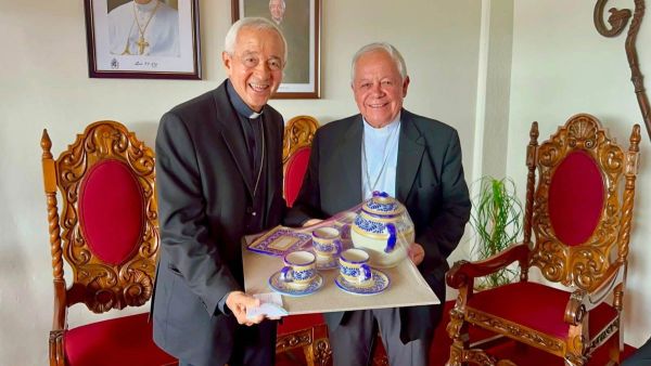 Inicia la transici&oacute;n en la Arquidi&oacute;cesis de Puebla; se re&uacute;nen arzobispos
