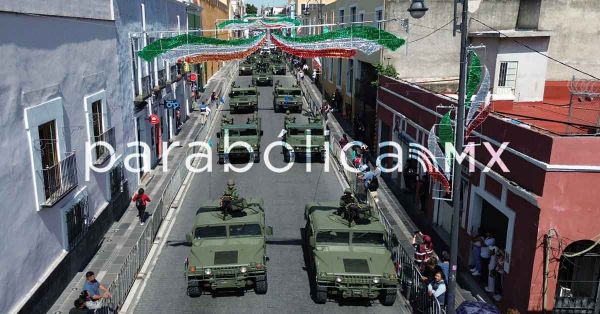 Desfile C&iacute;vico Militar por el 216 Aniversario de la Independencia de M&eacute;xico