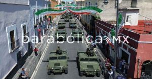 Desfile C&iacute;vico Militar por el 216 Aniversario de la Independencia de M&eacute;xico