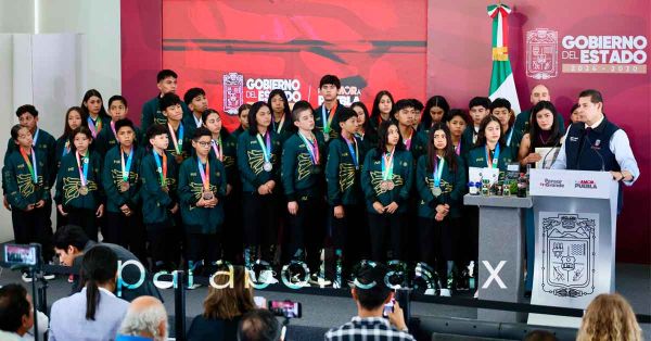 Reconoce Armenta esfuerzo de las y los atletas poblanos y sus familias