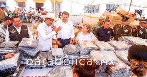 Llega el Tianguis del Bienestar a la Mixteca; entregan bienes decomisados