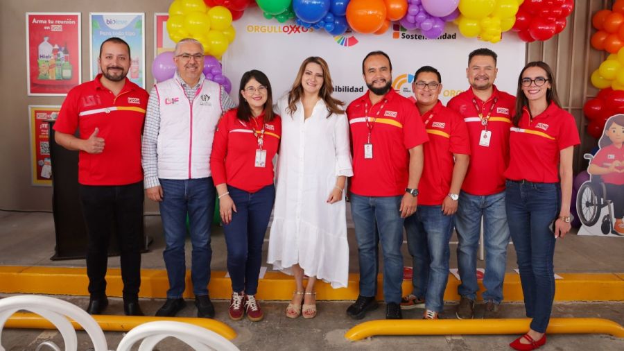Inaugura Sistema DIF Puebla capital el primer Oxxo inclusivo