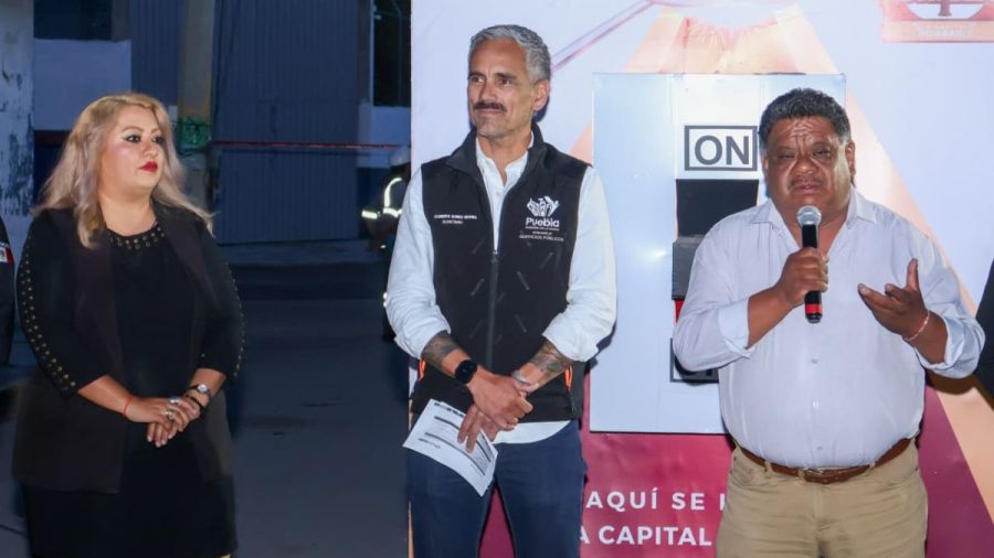 Entrega Ayuntamiento modernizaci&oacute;n de 143 luminarias en la M&eacute;xico 83