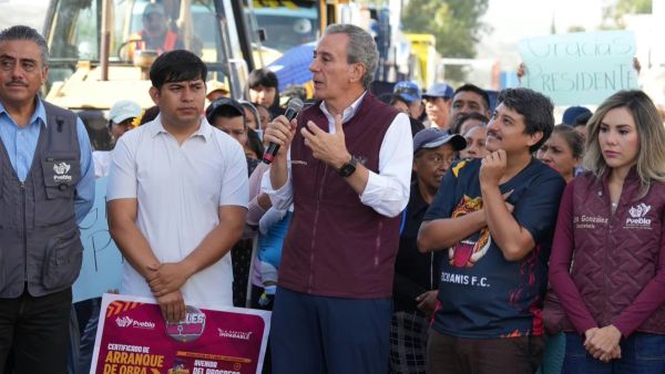 Inicia rehabilitaci&oacute;n vial de avenida en San Francisco Totimehuac&aacute;n