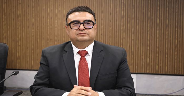 Secretario de Salud comparece en el Congreso; resalta fortalecimiento de los servicios en favor de grupos vulnerables