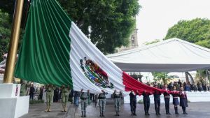 Colocan Bando Solemne de las fiestas patrias en Puebla