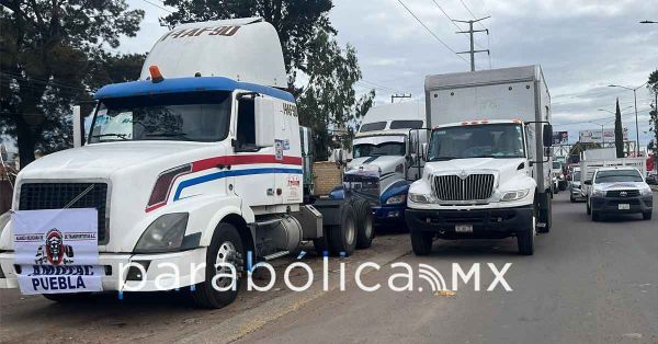 Impactan a Puebla cierres carreteros de la AMOTAC