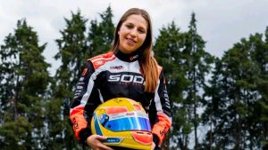 Comienza la aventura de Ana Cristina en competencia de karts mundial