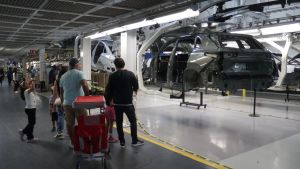 Se desploman automotrices en Alemania; Porsche anuncia recorte