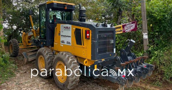 Arranca Infra estatal mejoramiento en camino rural en la Sierra Nororiental
