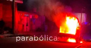 Incendian pobladores patrulla en Chiautzingo