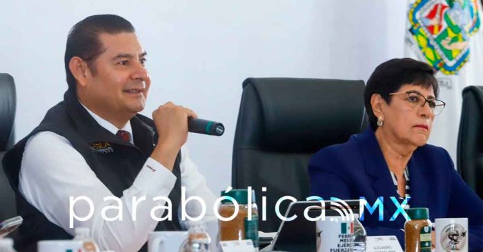 Habr&aacute; cero tolerancia al transporte irregular, enfatizan Armenta y Tan&uacute;s