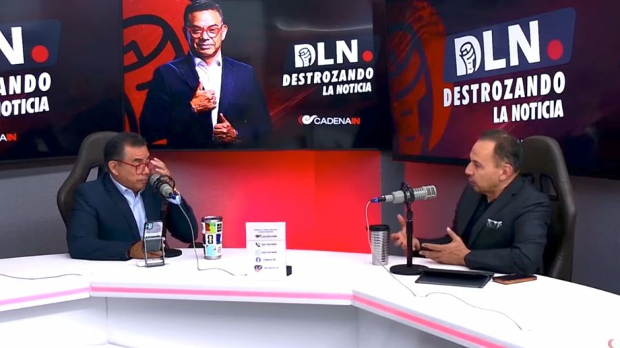 Mayor&iacute;a de poblanos, a favor de restringir redes sociales a menores: El&iacute;as Aguilar